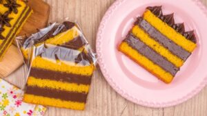 bolo-de-cenoura-com-recheio-de-brigadeiro-gourmet